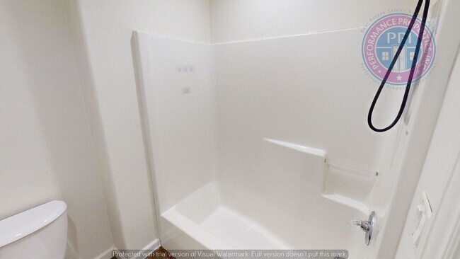 Building Photo - LEASE SPECIAL: 500$ OFF FIRST MONTHS RENT Stylish Condo Close To Nike & Intel - Pet Negotiable w/...