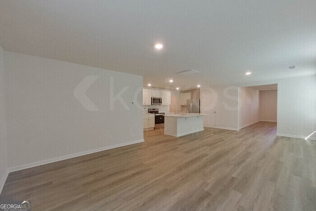 Building Photo - 112 Overstreet Way
