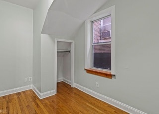Building Photo - 2423 S Hamlin Ave