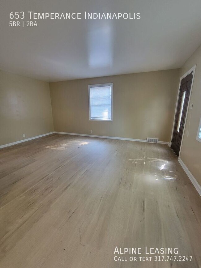 Southeast Gem! 653 Temperance Ave Indianapolis IN 46203 Apartment