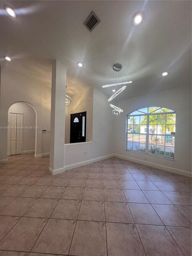 Building Photo - 2682 SW 139th Pl