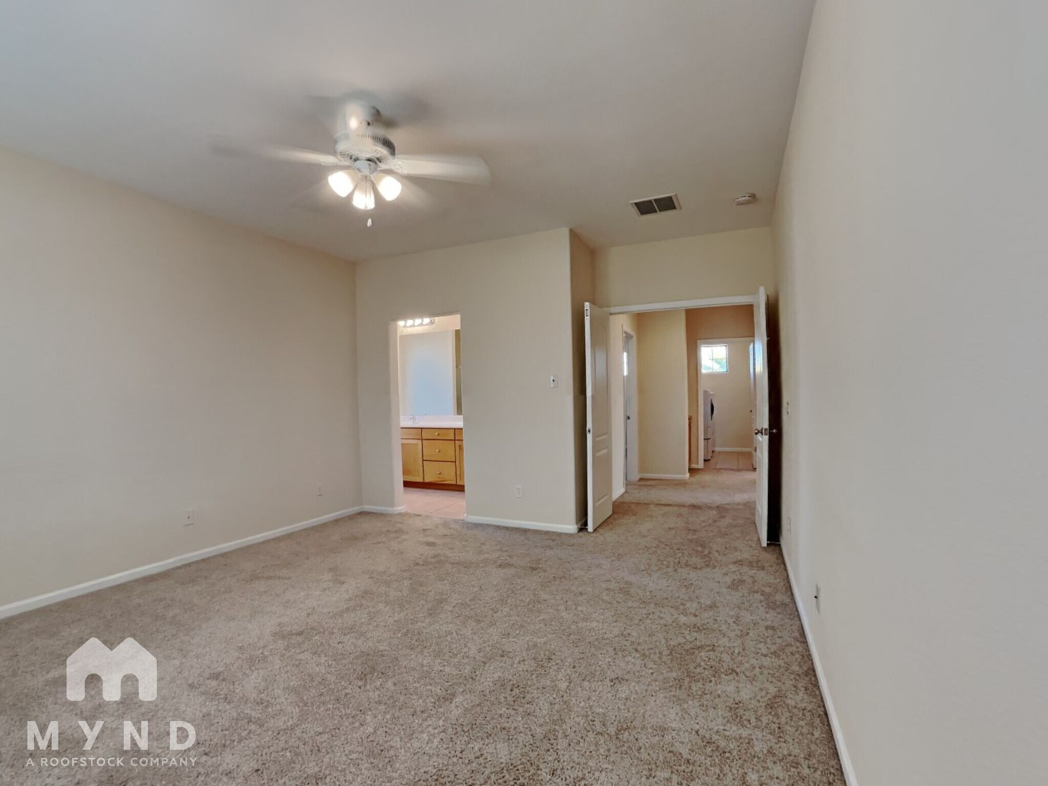 Building Photo - 13514 W Cypress St