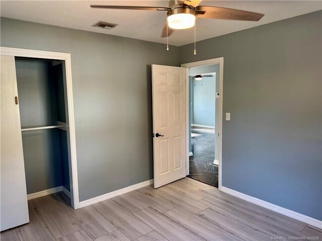 Building Photo - 3489 NE Linda Dr