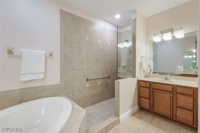 Building Photo - 12858 Carrington Cir