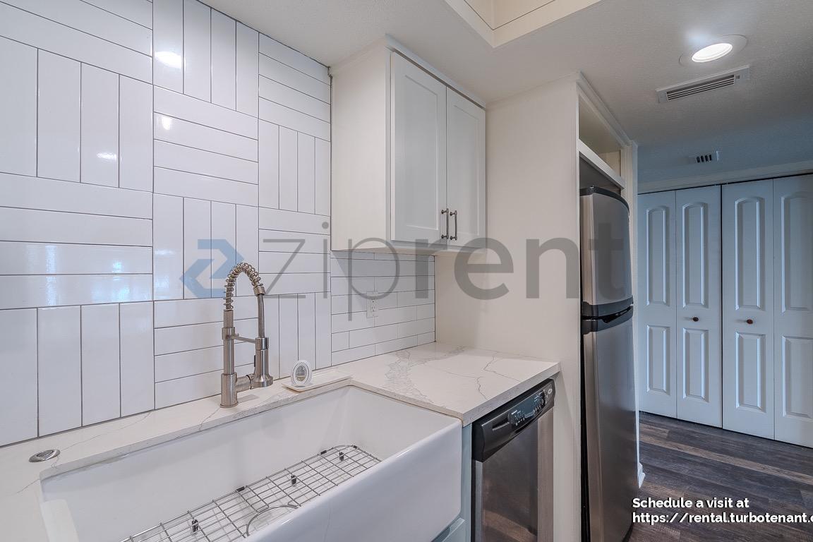 Building Photo - 14911 Wunderlich Dr