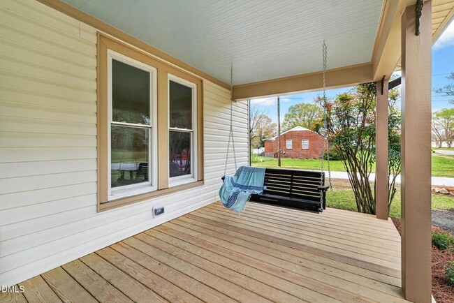 Building Photo - Earn Wealth While Leasing - Like a Homeowner - Lease to Own