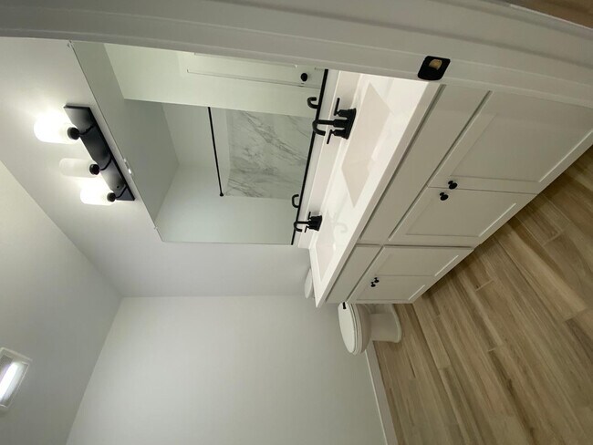 Building Photo - 23414 W Raymond St