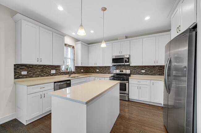 Building Photo - 2616 Chelsey St
