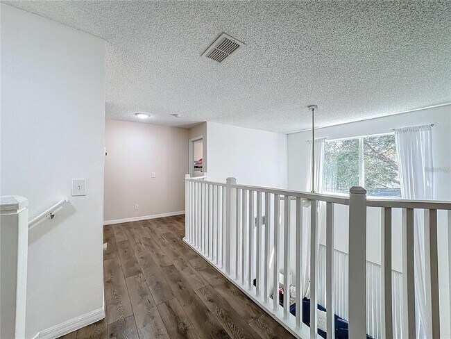 Building Photo - 2719 Lido Key Dr