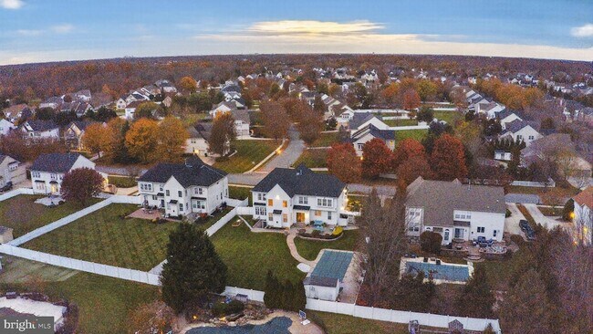 Building Photo - 20 Jasmine Rd