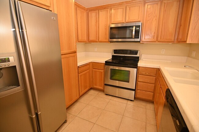 Building Photo - 1390 Saddle Rack St