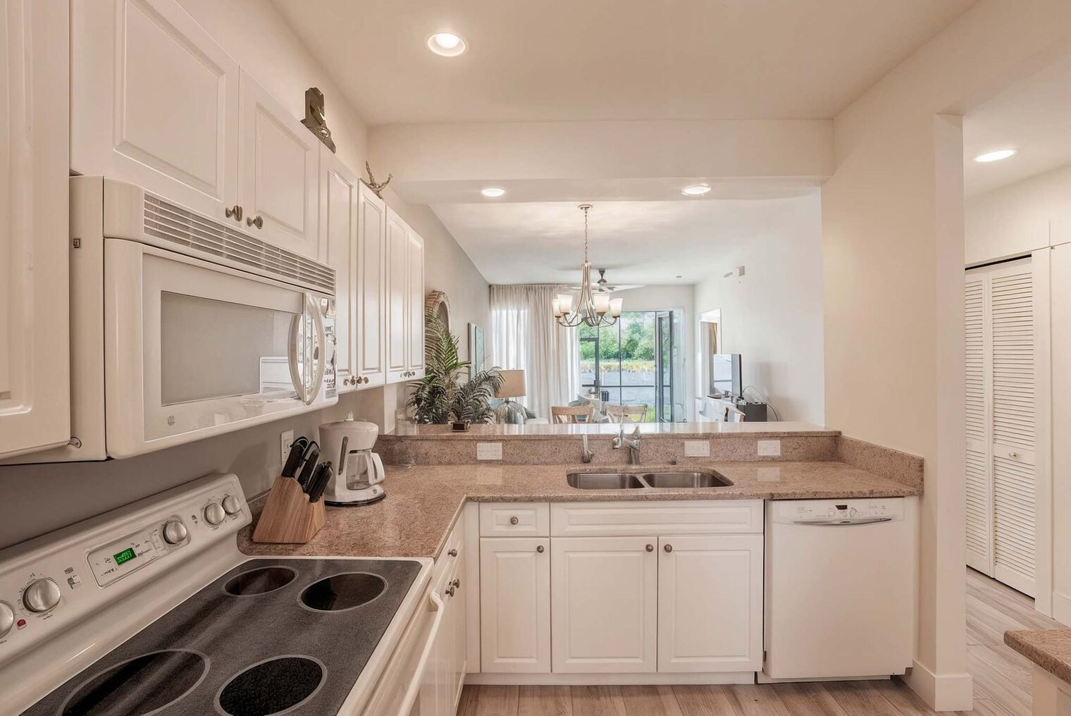 Building Photo - 7885 Mahogany Run Ln