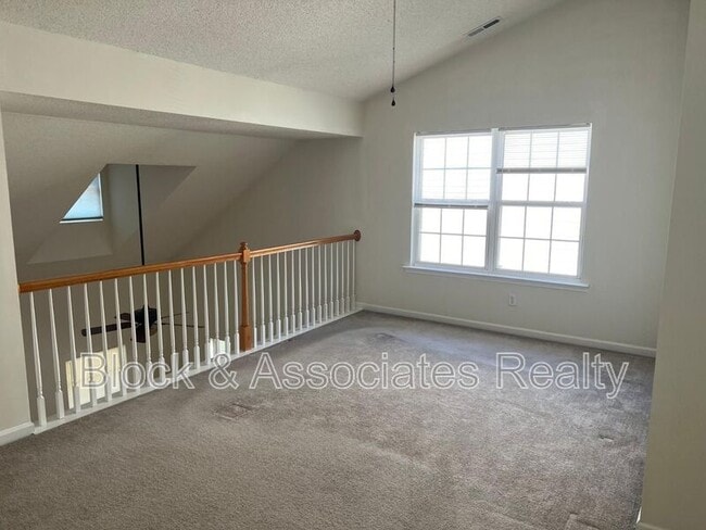 Building Photo - 5508 Stewartby Dr