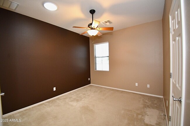 Building Photo - 4273 N 150th Ave