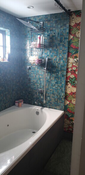 Building Photo - 1120 7th St