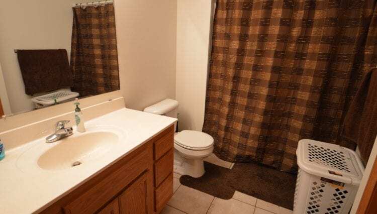 Building Photo - 273 Meadowside Dr