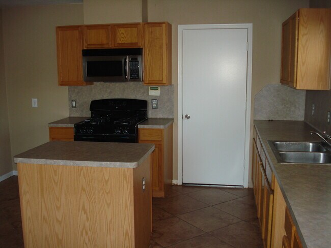 Building Photo - COMING SOON. @ A Great Location!