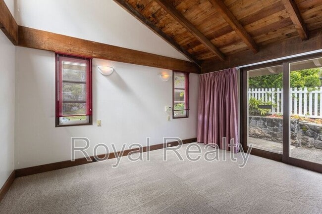 Building Photo - 2910 Nanihale Pl