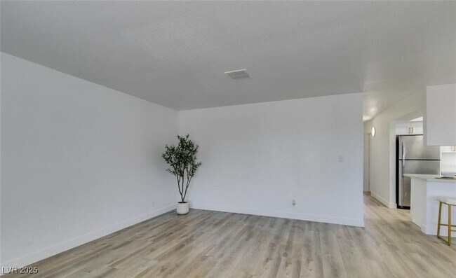 Building Photo - 6932 Kilgore Dr