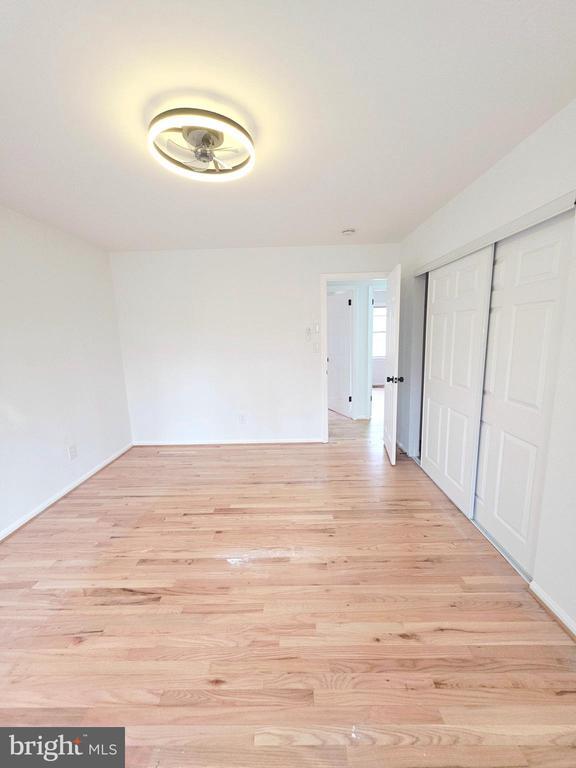 Building Photo - 12817 Lampton Ln