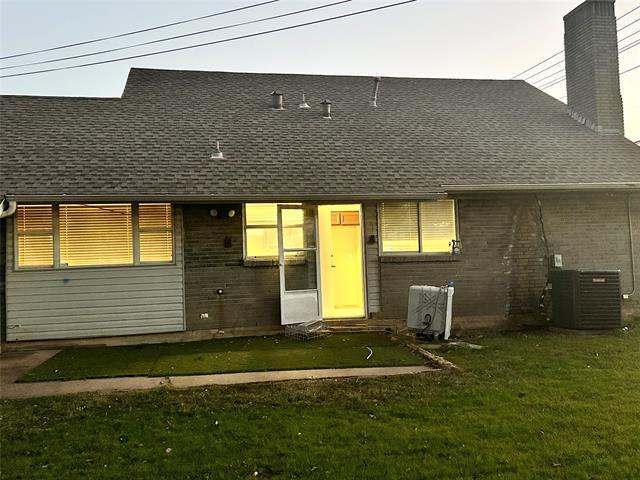 Building Photo - 2219 Addington St