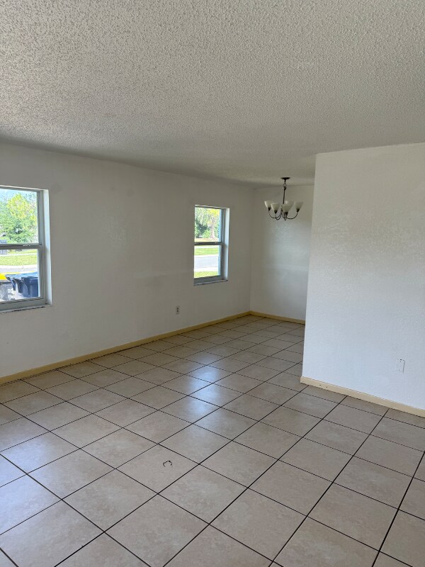 Building Photo - 412 Century Blvd