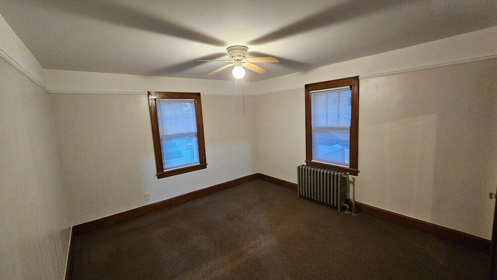 Building Photo - 415 Lincoln Ave