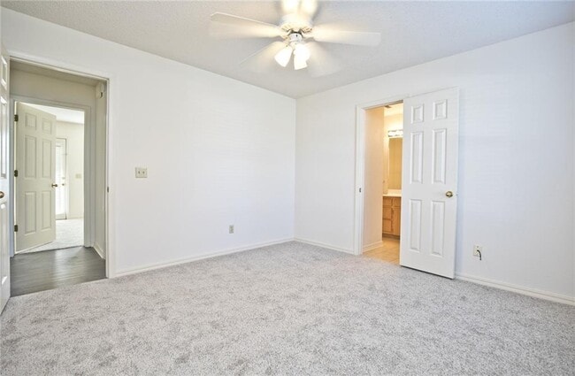 Building Photo - 816 Kinkade Pl