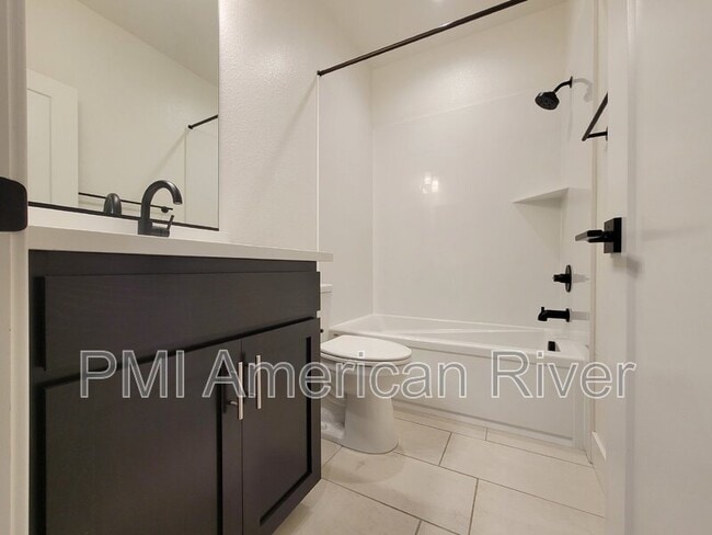Building Photo - 12773 Tower Beach Way