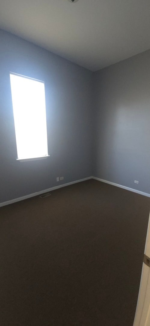 Building Photo - 3324 E 136th St