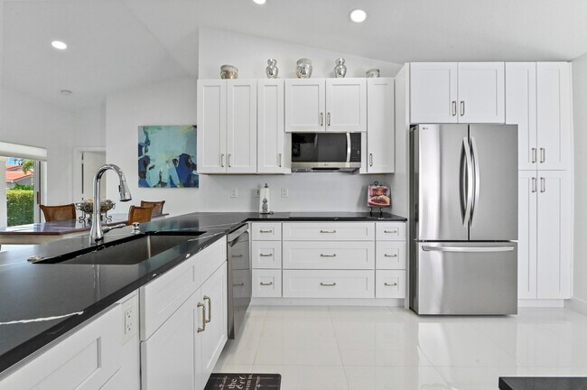 Building Photo - 11560 Augustus Dr