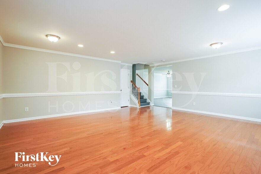 Building Photo - 2 Red Sage Ct