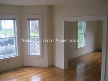 Building Photo - 133 2nd St