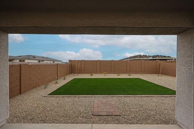 Building Photo - 4 Bedroom in Asante Community