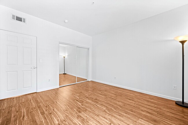 Building Photo - 4620 Vista Del Monte Ave