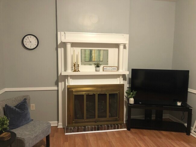 Livingroom fireplace - 4934 Hummelsheim Ave