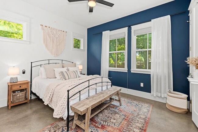 Building Photo - 3206 Garden Villa Ln