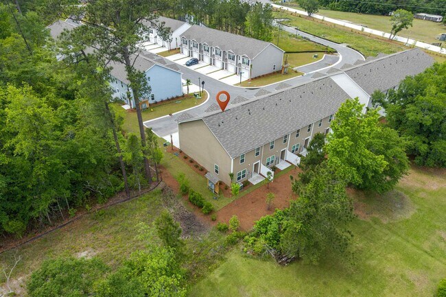 Building Photo - 571 Gemstone Blvd