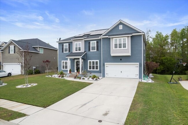 Building Photo - Welcome to Your Ideal Home: Where Luxury a...