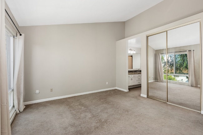 Building Photo - 3633 Indiana St