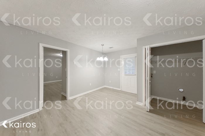 Building Photo - 400 Beaver Pointe Dr