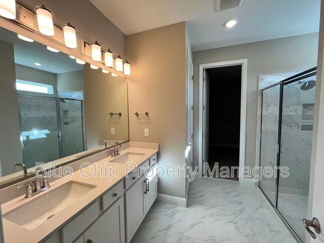 Building Photo - 1224 Pampus Dr