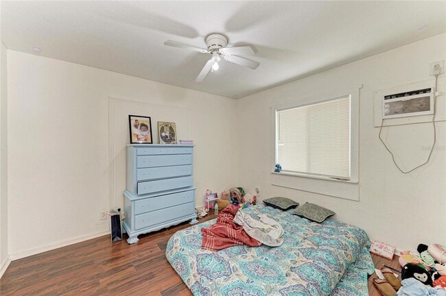 Building Photo - 1701 13th St W