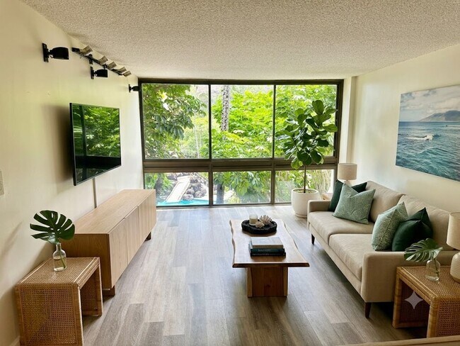 Building Photo - 1 bedroom in Highly Desirable building in Hawaii Kai