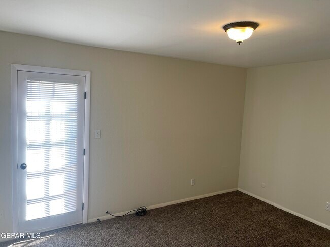 Building Photo - 10640 Cuatro Vistas Dr