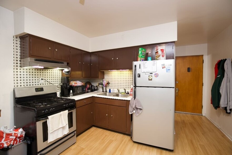 Building Photo - 1471 W Erie St