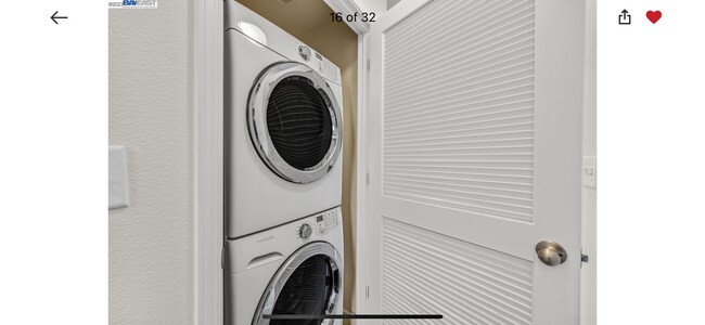 In-unit laundry - 4700 Norris Canyon Rd