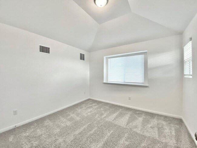 Building Photo - 1616 Cobblecrest Ln