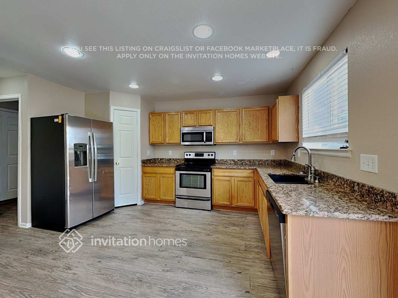 Building Photo - 229 Monares Ln