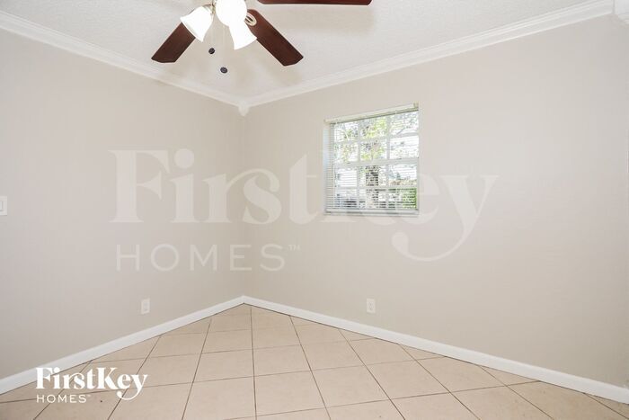 Building Photo - 1520 SW 68th Way